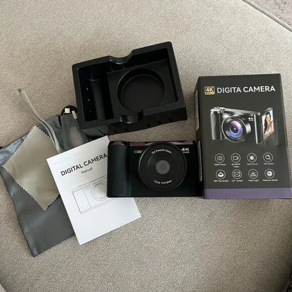 4K Digital Camera Photography- 56MP Autofocus Vlogging Point & Shoot Camera - Picture 3 of 4